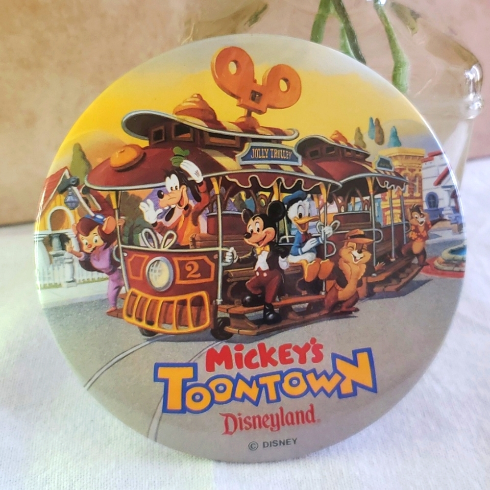 Disneyland Button - Mickey's Toontown